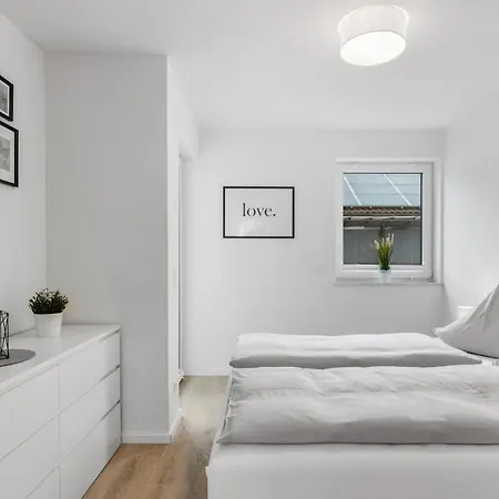 Winetime - Modern - Boxspringbetten - Nähe Mercedes-benz Apartment
